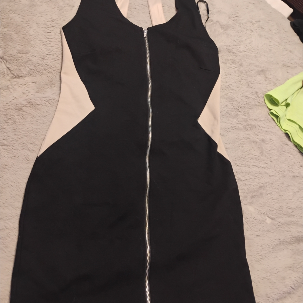 Forever 21 Black and Cream Halter Dress